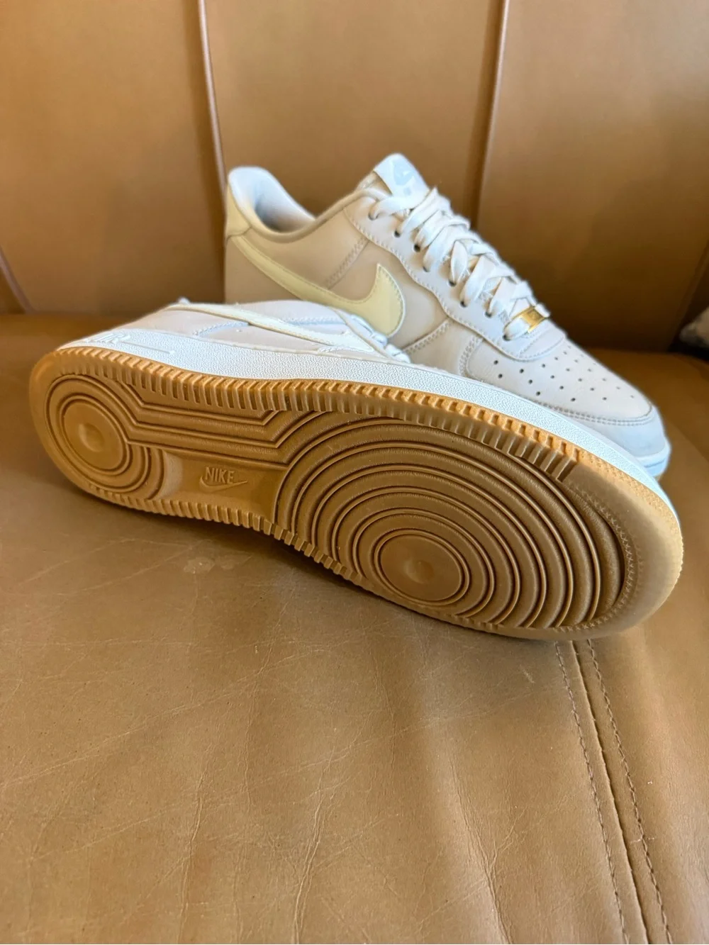 Nike Air Force 1 Low Sanddrift Women’s DD8959-111 Size 9.5 - Rare And Clean